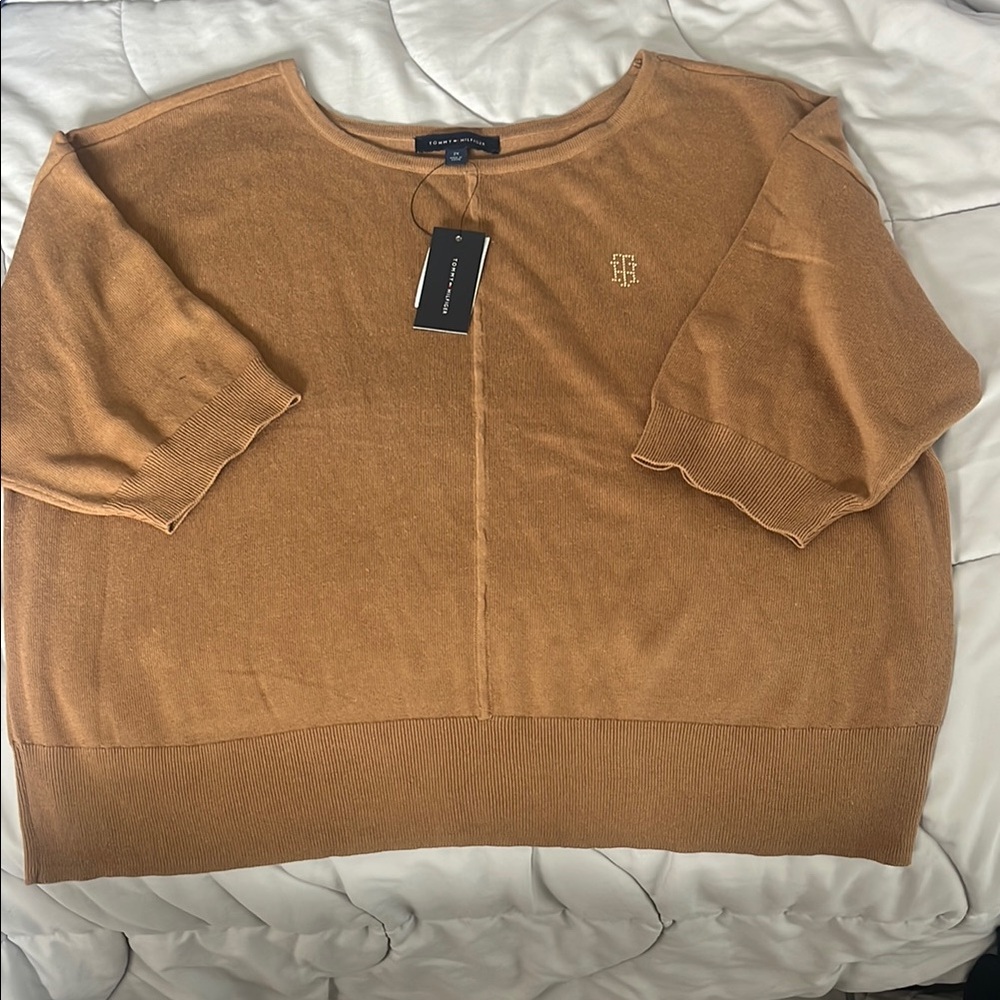 Tommy Hilfiger Women's Tan Sweater